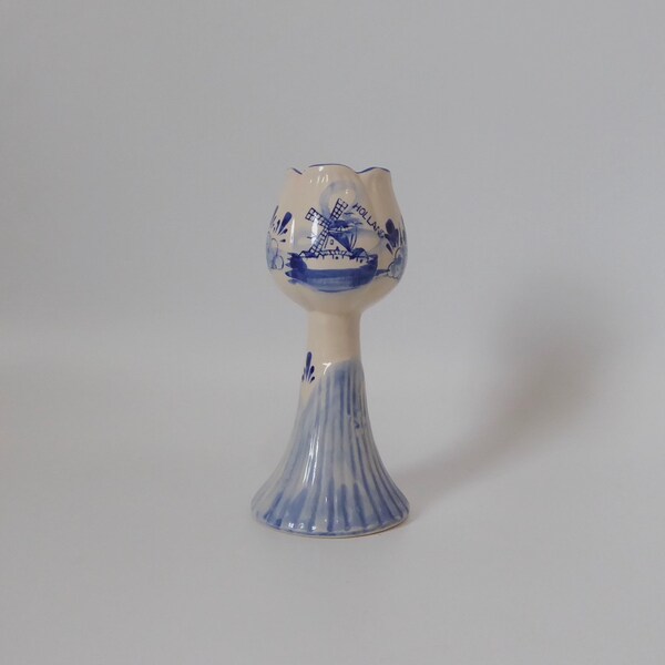 Delft candle holder in the shape of a tulip. Hand painted. Holland. 1980. Vintage candle holder