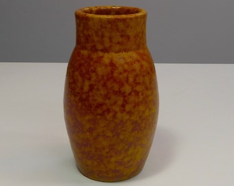 Speckled ochre vase. Italian pottery. Mid century. Art deco style.
