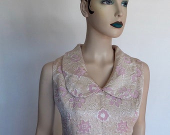 Mini dress. MOD Space age. Brocade pink and silver. Flower power, 1960. Twiggy. Glamorous pop. Sixties .tea dress. Cocktail dress.icon style.