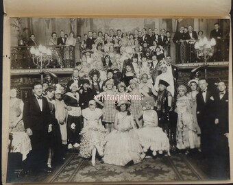 Great photo prom memorabilia. Carnival. Original black and white. 1920-30. Feast. Disguise, Crazy years. Brussels.Art Deco. Art nouveau.