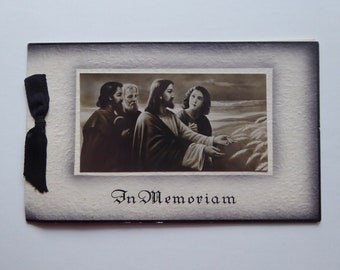 Funeral card. In Memoriam. 1930. Embossed paper. Jesus Christ. Sympathy card. Printed in Germany. Religious heritage.