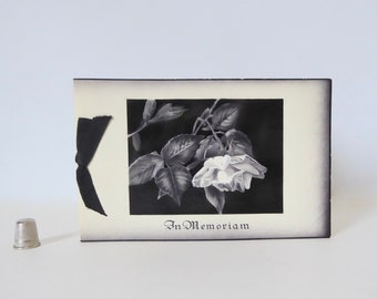 Funeral card. In Memoriam. 1950. Made in Germany. White rose and foliage. Sympathy card. Religious heritage.