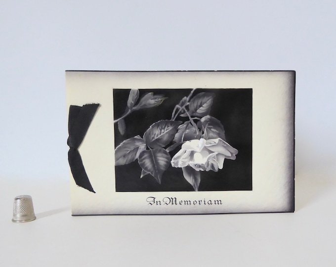 Funeral card. In Memoriam. 1950. Made in Germany. White rose and foliage. Sympathy card. Religious heritage.