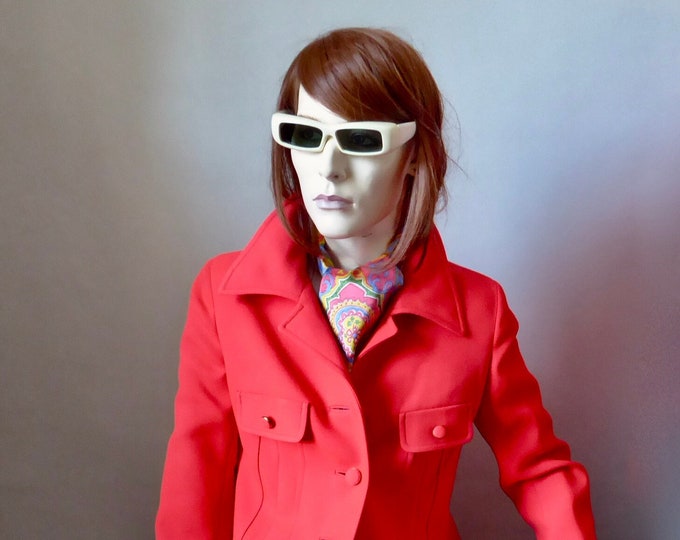 Fraid's jacket and skirt set, red/coral pink, Mod's 1960s.