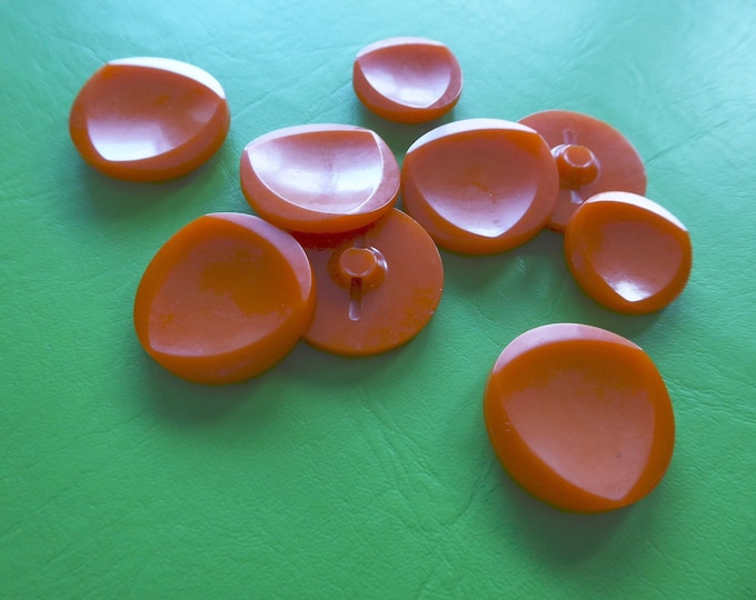 9 orange plastic shank buttons 1960. Space age. Retro diamond and round. Postmodern