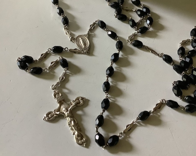 Rosary of the Holy Virgin Sterling and black glass. 1930