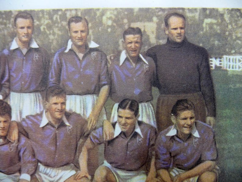 SC Anderlecht. Belgian Champions 1950-51. Division of Honour. Aiglon Chocolate Club. 1950s Football. Football Photogravure. Soccer image 2