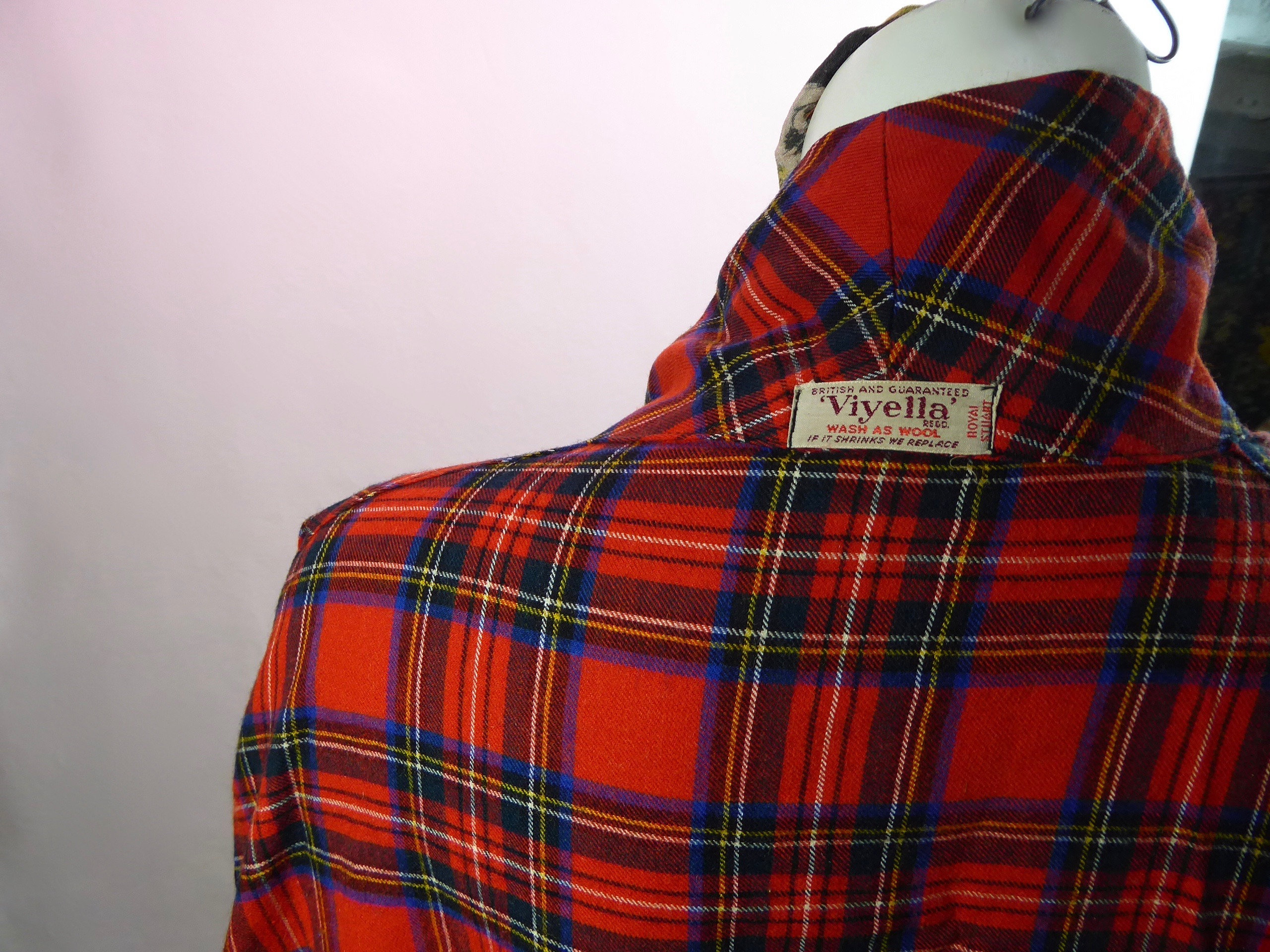 Robe vintage viyella red royal stewart. 1950s/60s. Light and flowing