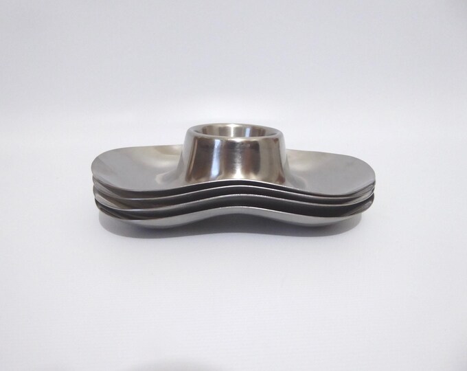 4 Cromargan egg cups. Stainless steel. Germany. 1970s. Mid-century kitchen. Vintage breakfast.