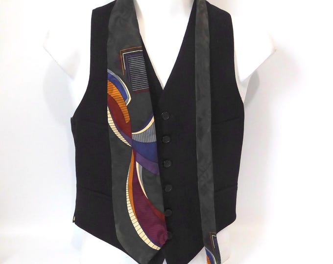 Vintage olive tie with multicolored pattern. Silk. Gianfranco. Year 1980.