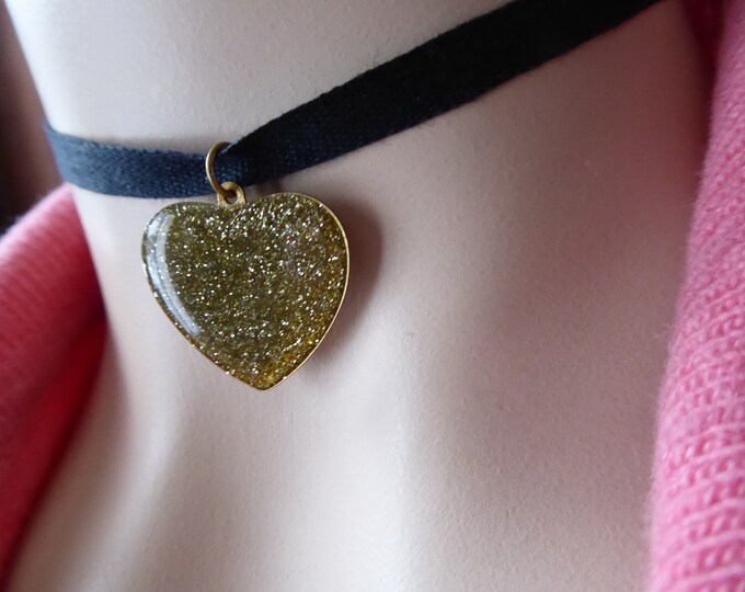 Vintage heart pendant. Cast resin. Golden sequin. Year 70. Valentine's Day jewelry. Seventies pendant.