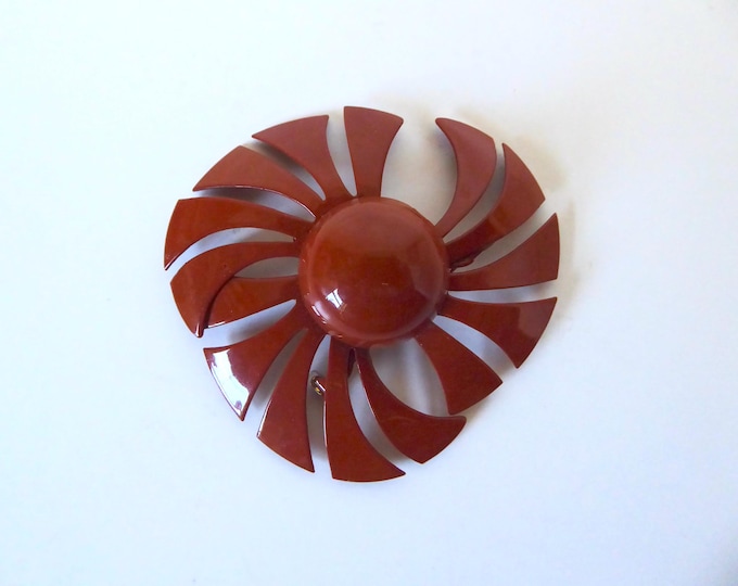 Stylized brown flower brooch. Enamelled metal brooch, 1980s. Geometric brooch.