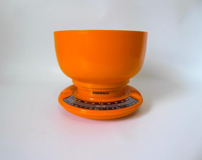 Soehnle kitchen scale with weighing bowl. Plastic. Made in Germany. 1970s. Vintage kitchen.