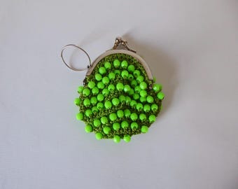 Key ring purse, green plastic bead. Hong Kong. 1970.