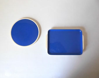 2 small Art Deco serving trays by Villeroy & Boch Mettlach. Azure blue porcelain.