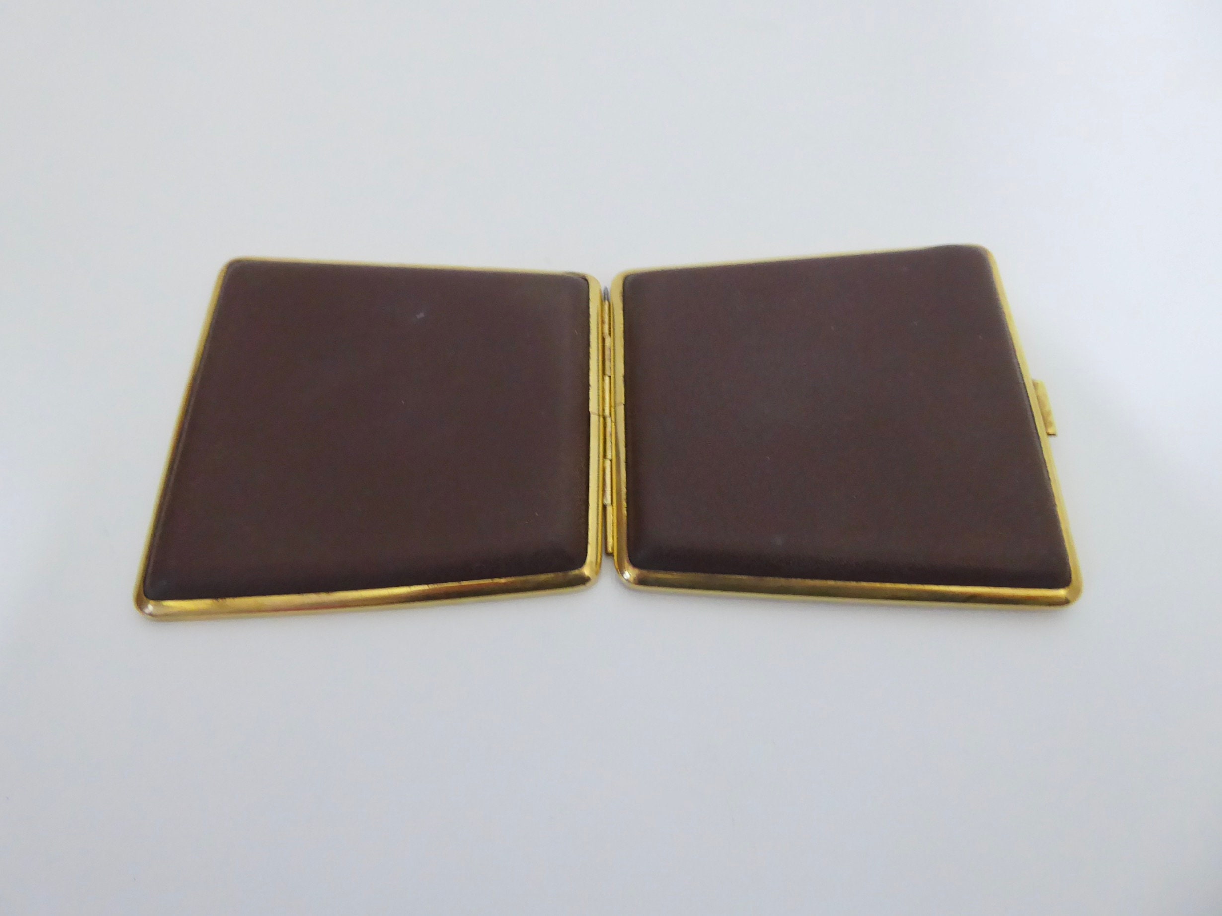 Cigarette case brass leather trapeze shape 1960. Tobbacciana. Vintage  cigarette box. Cigarette holder