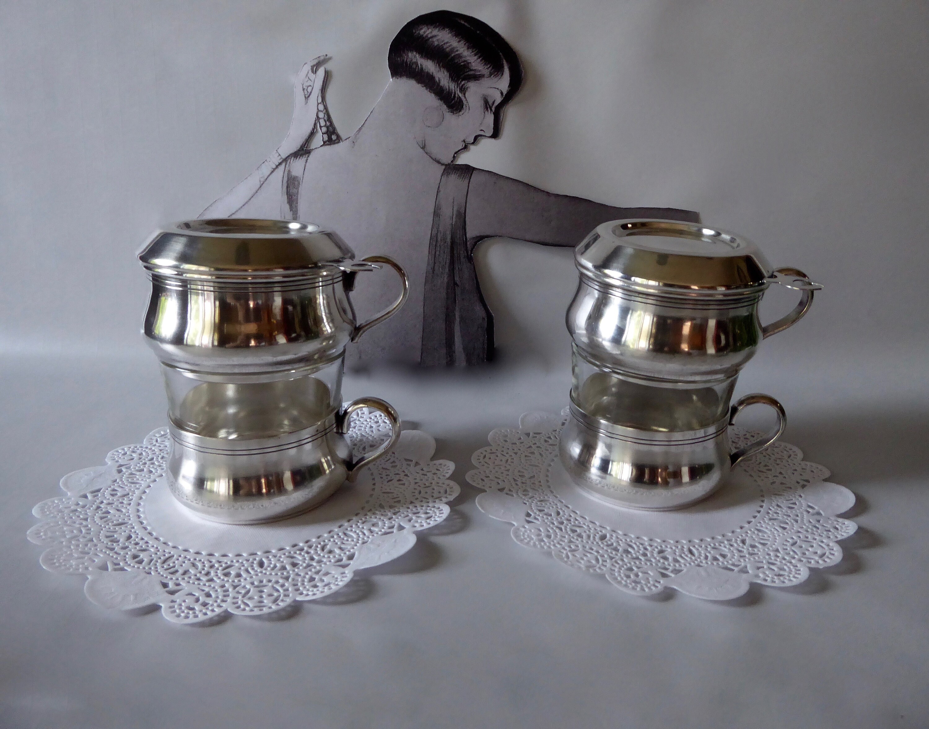 Filter coffee cup with infuser. Art Deco. Silver metal. Vintage tea