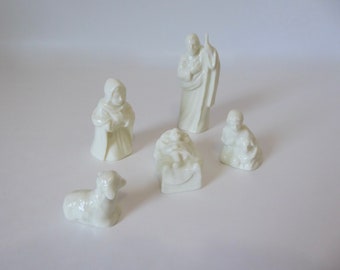 Lot of 5 nativity scene figurines. Enameled porcelain. 1990. Vintage Christmas nativity scene. Vintage Christmas decoration. Nativity scene character.