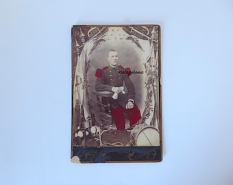 Fotografía del CDV militar francés. Fotógrafo de Odinot. Nancy. Circa 1890. Fotografía coloreada. Militaria. Fotografía vintage original.