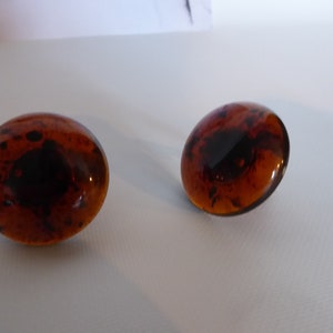 Round earrings bulging amber plastic. Translucent brown vintage clip. Year 50 Fashionista. image 4