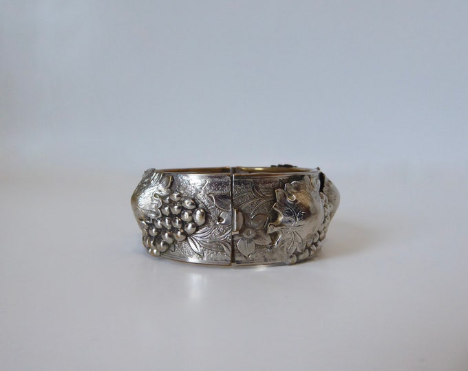Chrome-plated brass metal bracelet with grape cluster appliqué. 1920s Art Nouveau bracelet. Antique clasp bracelet. Vintage grape bracelet.