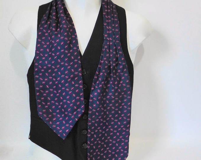 Pure silk blue cravat with red and white pattern. Henry Morgan. Canada. 1950. Ascot vintage.