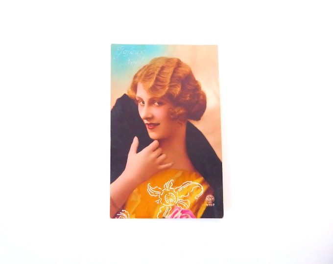 Vintage Merry Christmas postcard. A Noyer. Made in France. A Noyer. No. 4722.