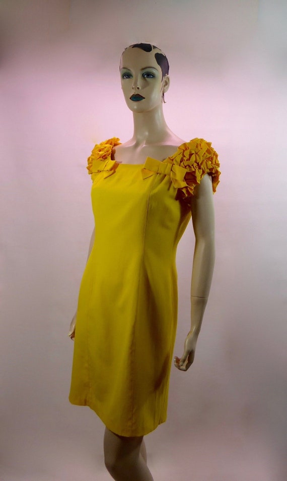 yellow dress canada