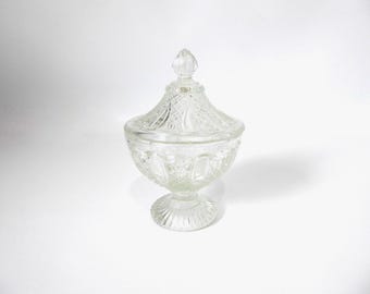 Val Saint-Lambert candy box, "Mistral" model. 1913.
