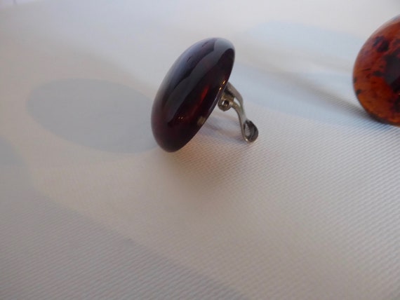 Round earrings bulging amber plastic. Translucent… - image 7