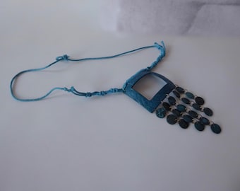 Handmade adjustable pendant necklace. Paper mache. Lapis lazuli. 80s. Modern style. African. Bohemian. Hippie. Boho jewelry.