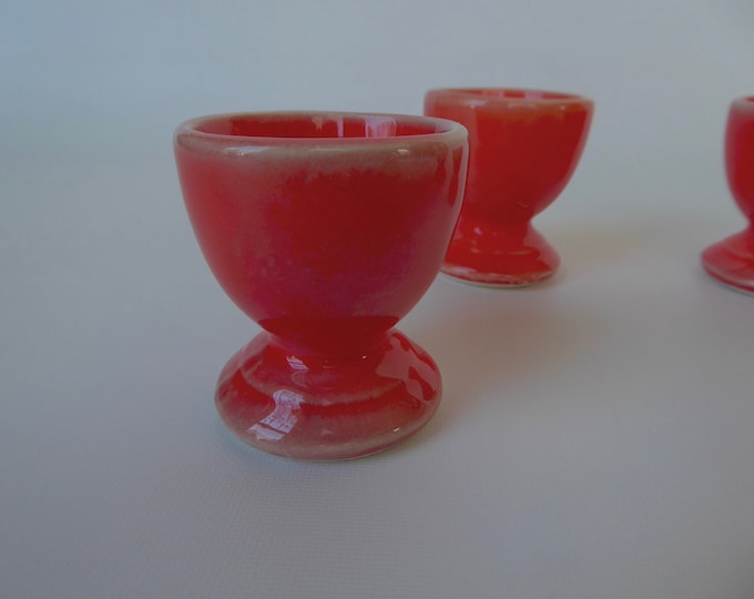 4 F.P.P. Vallauris orange-red egg cups. 60s/70s. Retro breakfast. Egg holder. French Provence pottery
