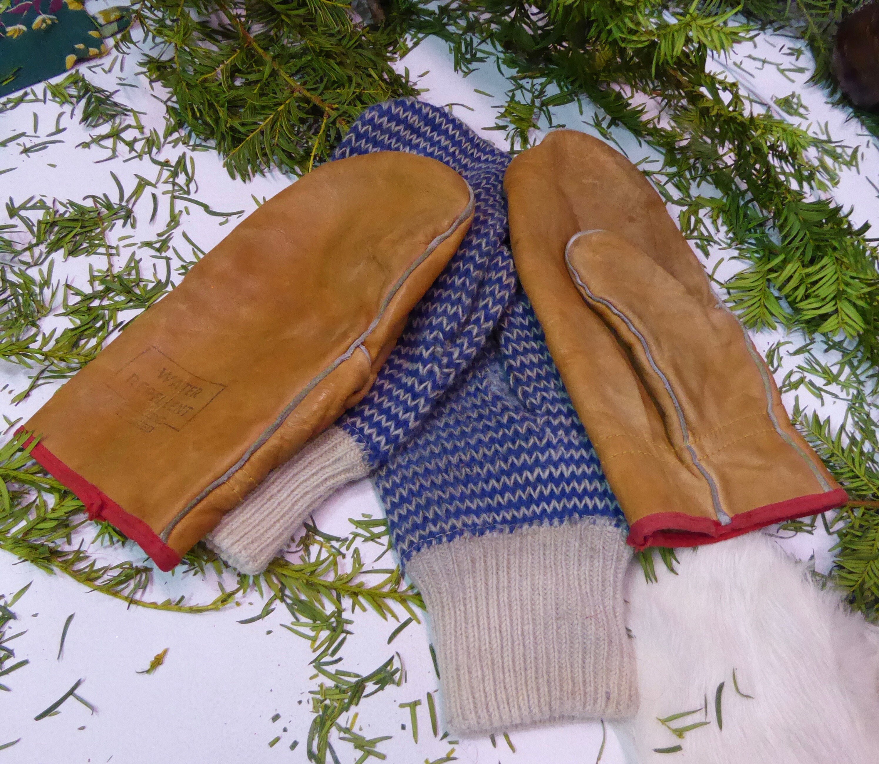 Vintage leather suede and knit mittens wool. Mitten. 60 years