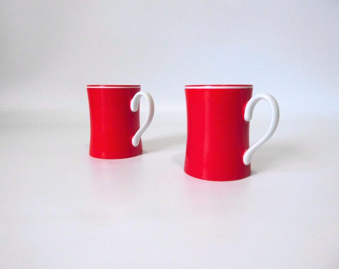 "Rondelet Rouge" porcelain coffee cup. Fitz and Floyd. Japan. 1980
