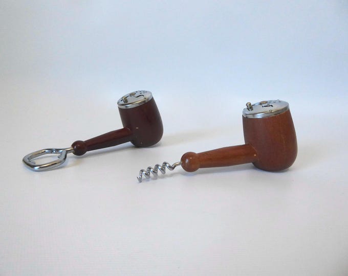 Corkscrew, bottle opener in the shape of a pipe. Integrated salt and pepper shakers. Vintage bar utensil. 1970.
