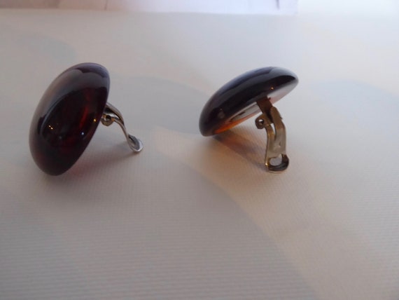 Round earrings bulging amber plastic. Translucent… - image 8