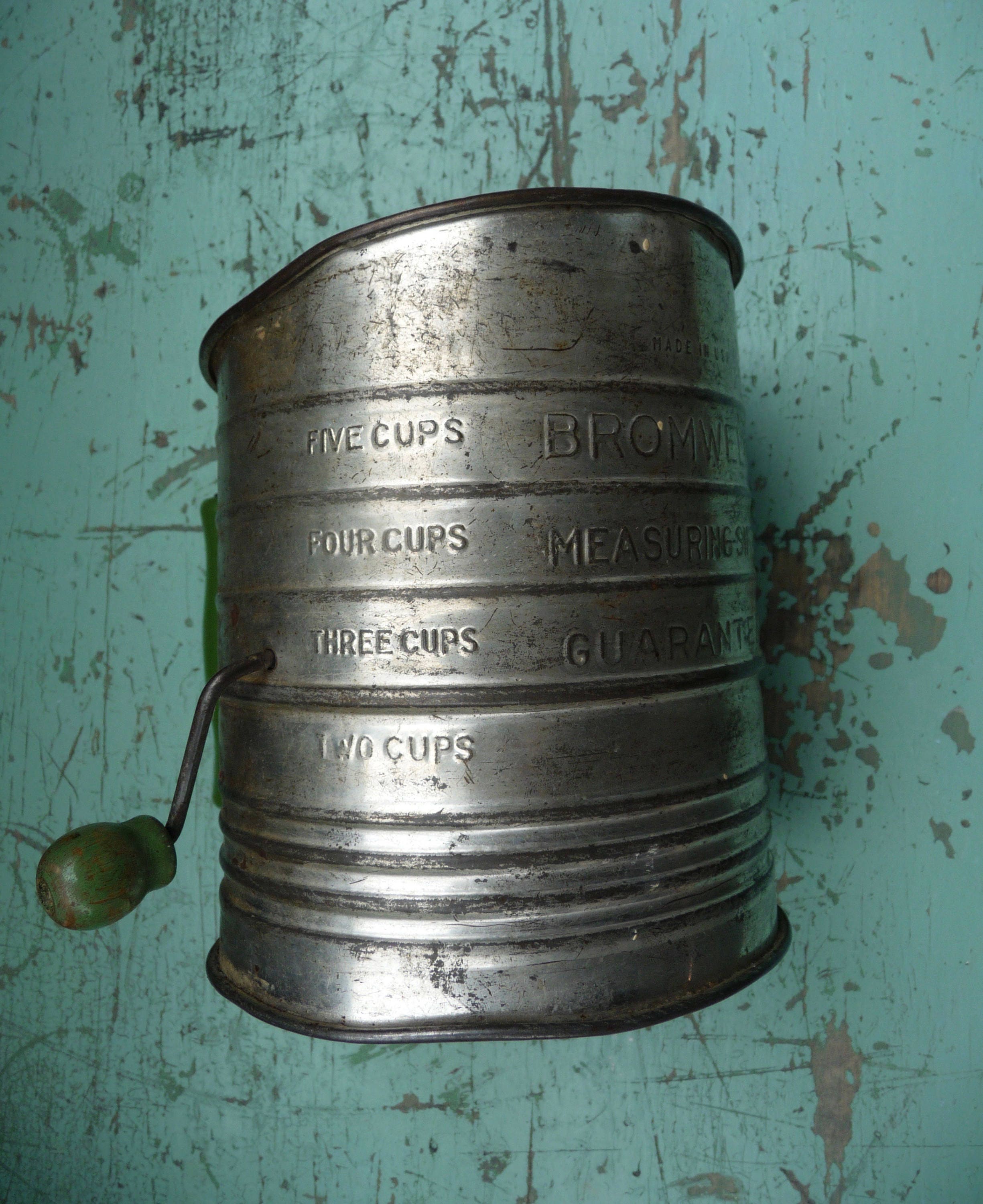 Antique Tin Measuring Cups With Long Handles,french Cottage