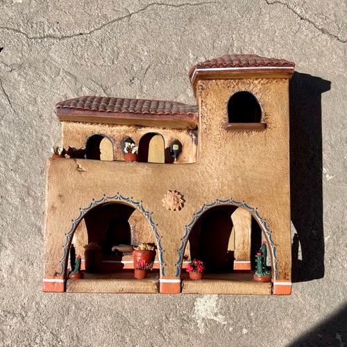 Shops Vintage Tradictional Mexican Architecture, Mission Cathedral Sculpture/Home Decor