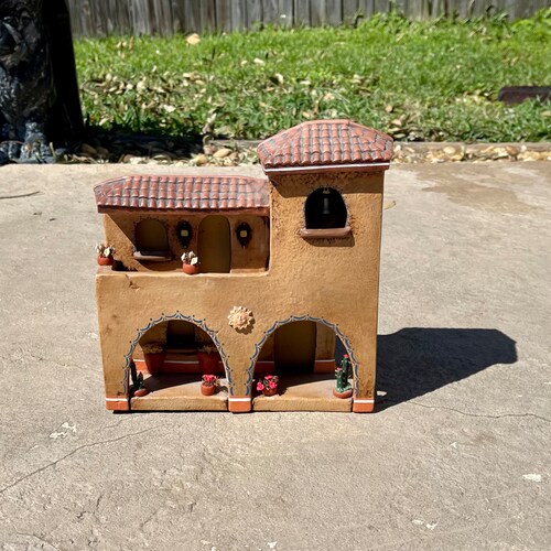 Shops Vintage Tradictional Mexican Architecture, Mission Cathedral Sculpture/Home Decor