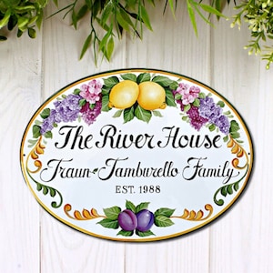 Personalisiertes Haus Namensschild Keramik handbemalt - Outdoor Familienschild mit Blume und Zitrone - Geschenk für Zuhause