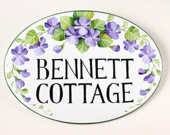 Outdoor Welcome Sign with Violets, Personalized Family sign, Cottage name sign Custom Welcome Sign Unique gift for mom gift for Grandma