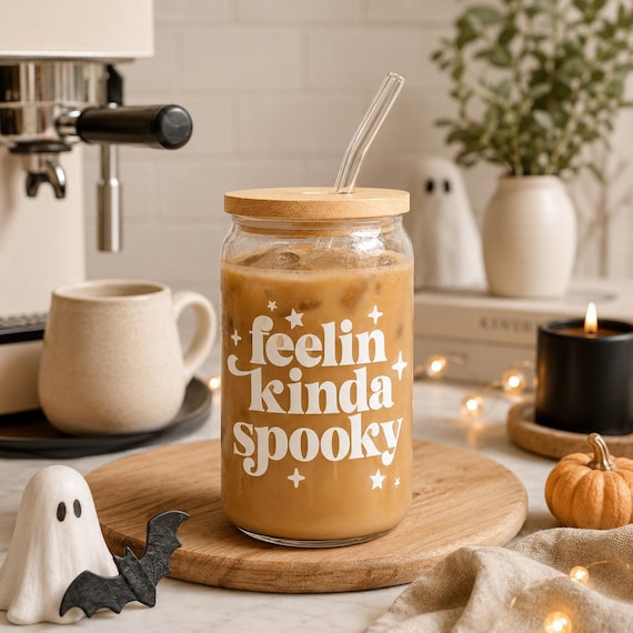 Halloween Glass Can | Feelin Kinda Spooky Iced Coffee Cup | 16 oz Bamboo Lid Straw