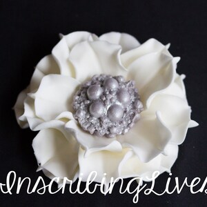 Lily sugar flowers XL vintage cake flowers fondant flowers cake toppers decorations edible flowers white silver peony fondant topper