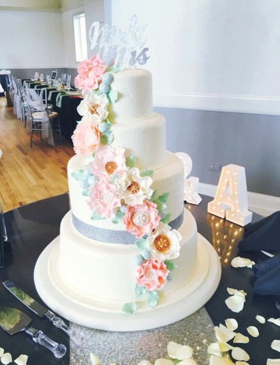 wedding cake decorations