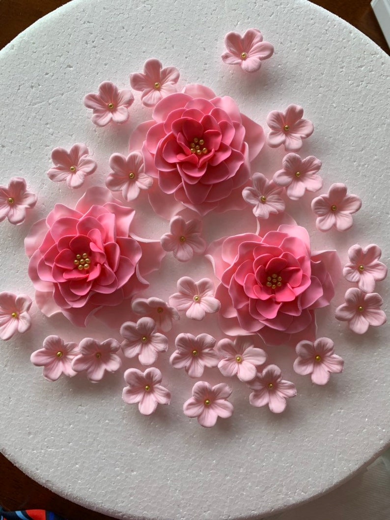 Flower Cake Topper 27pcs Wedding Edible Fondant Flowers Etsy