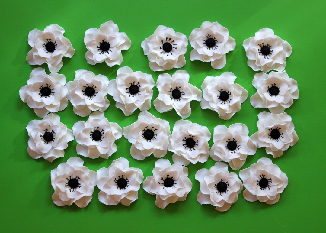 12 Anemone Fondant Flowers Black and White Blossom Edible Flower