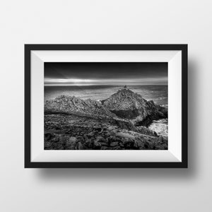 Fotografía Bretaña - Pointe du Raz Finistère Seaside Image Fotografía de paisajes en blanco y negro Cartel de roca Decoración