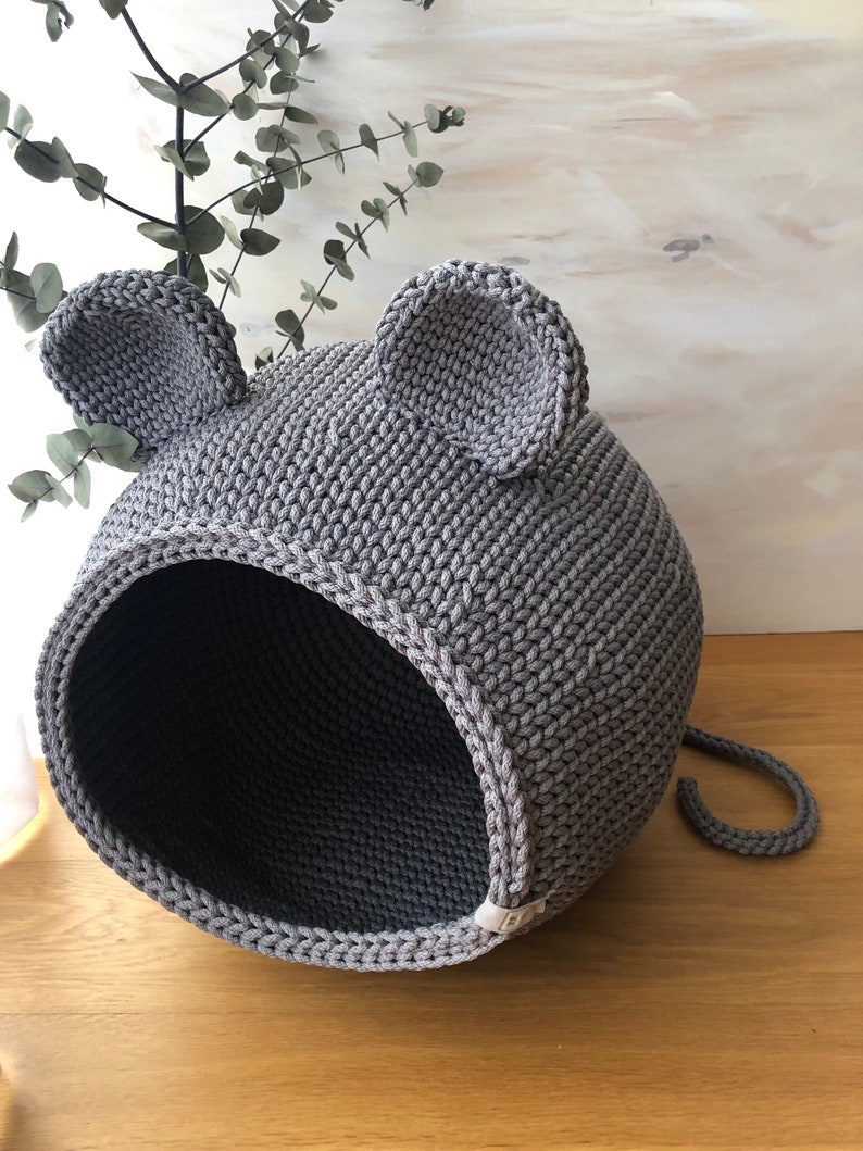 Crochet cat bed, Cat bed, cat cave, Pet Houses, Pet bed, image 1