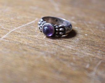 Vintage Sterling Silver Ring with Amethyst