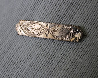 Victorian Hand Etched Goldtone Brooch